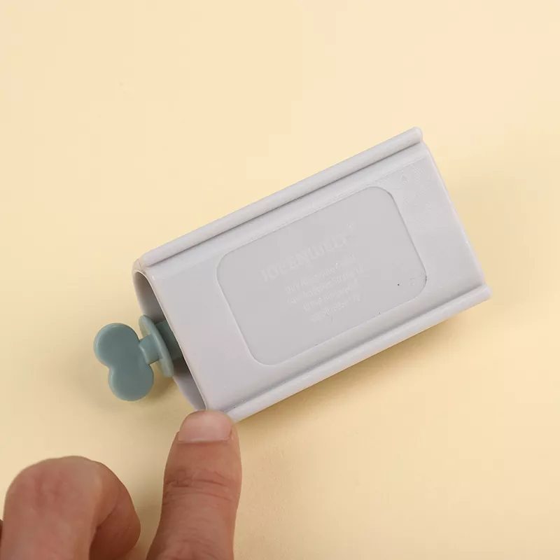 Lazy Toothpaste Squeezer